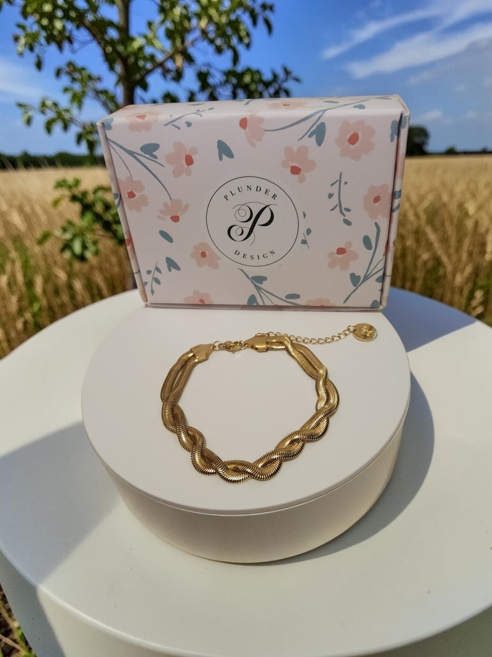 Plunder Gold Twisted Link Bracelet